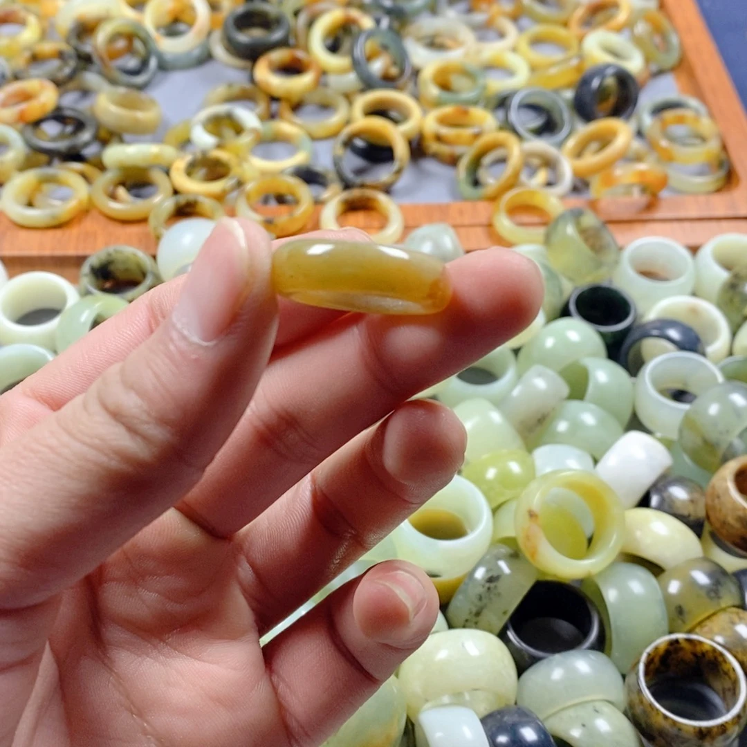 蛇纹石玉未镶嵌戒指95.