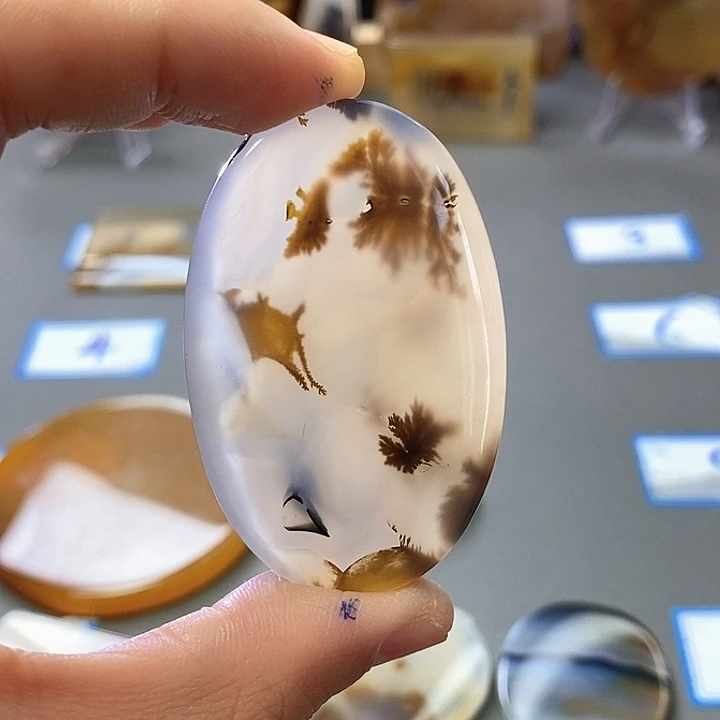 玛瑙/玉髓未镶嵌珠宝半成品