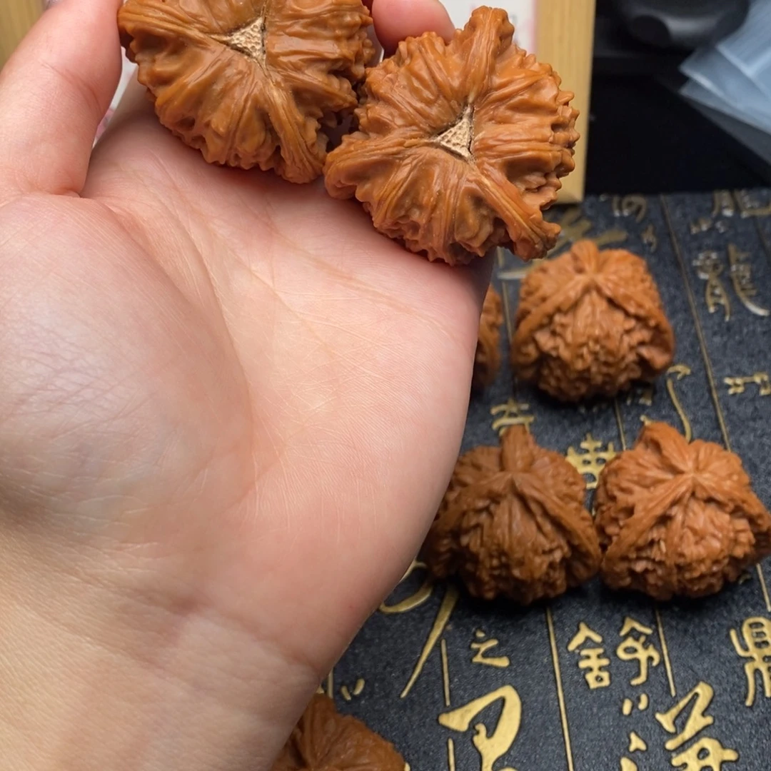 酒***逢文玩核桃吊坠白狮111111111111