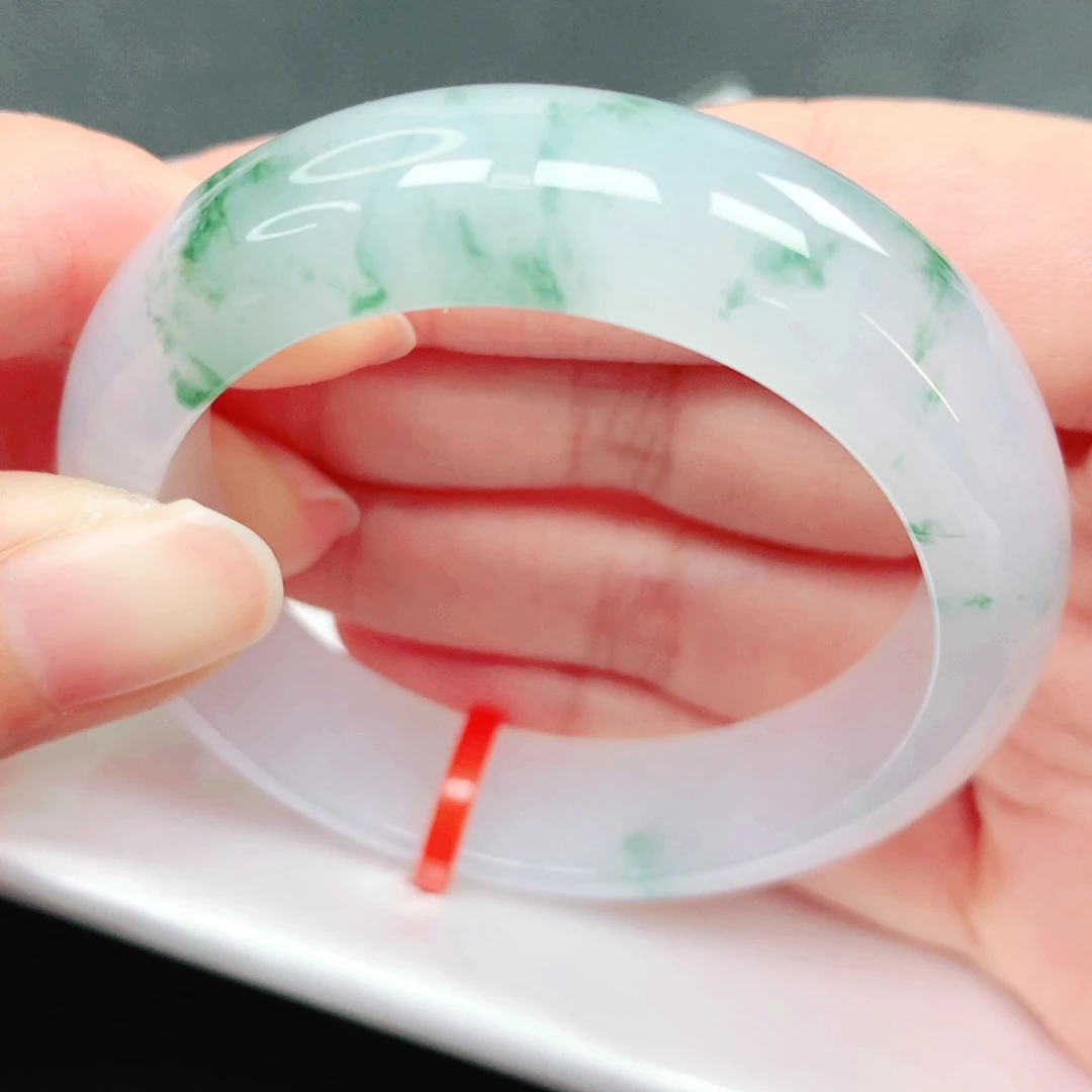 翡翠未镶嵌手镯53贵