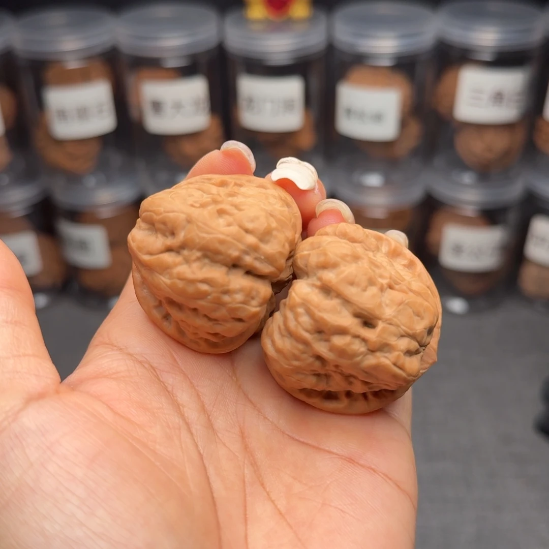 文玩核桃把件蛤蟆头