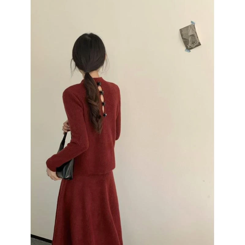 后背小心机设计感镂空上衣+半身裙长裙纯色打底外穿两件套套装女