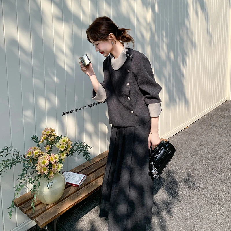 轻奢高级感女人味灰色短外套半身裙两件套春气质韩版高级感套装裙