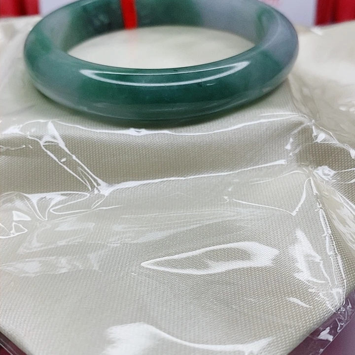 翡翠手镯（圆镯）未镶嵌墨**风