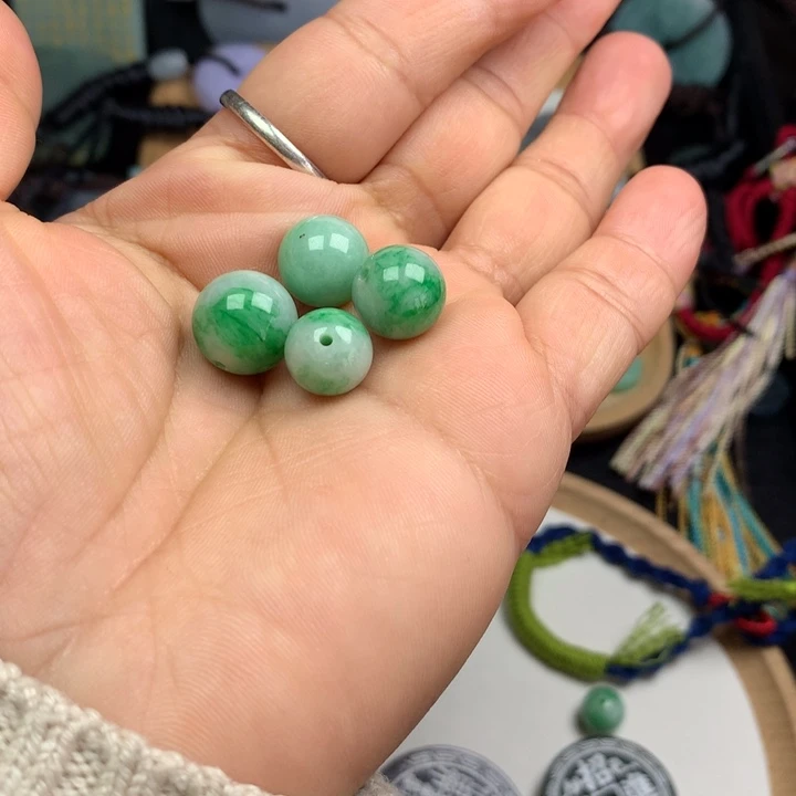 翡翠手链未镶嵌假**1不退不换