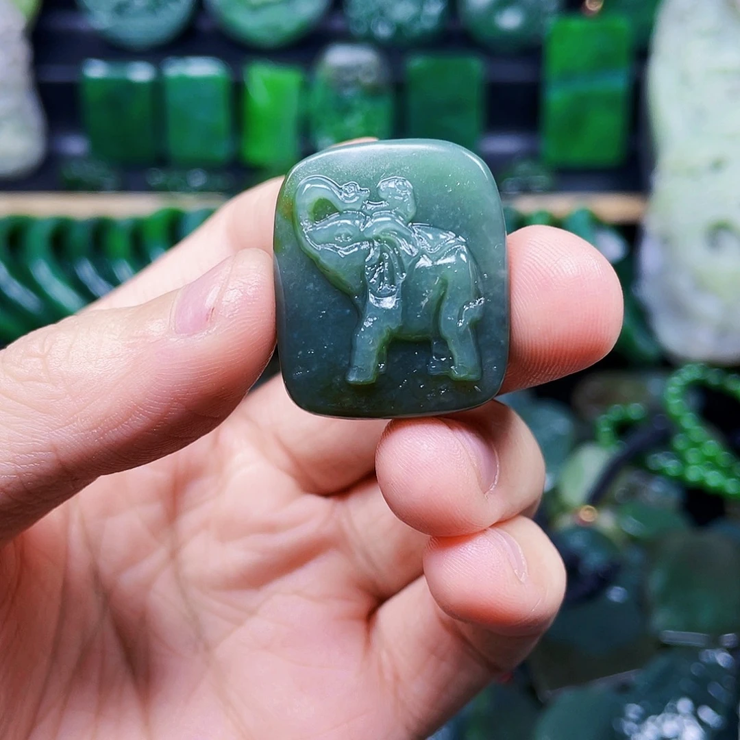 和田玉未镶嵌珠宝奇石