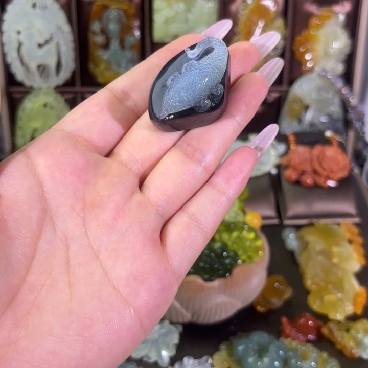 蛇纹石玉合金颈饰