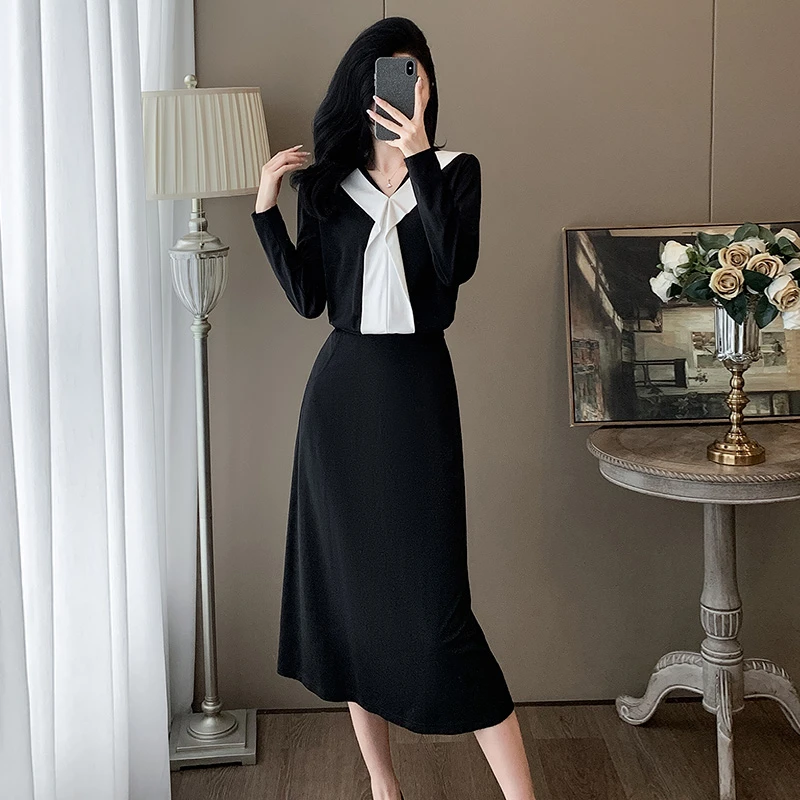 早秋独特超好看时尚套装女气质显瘦V领拼色长袖上衣休闲半身裙子