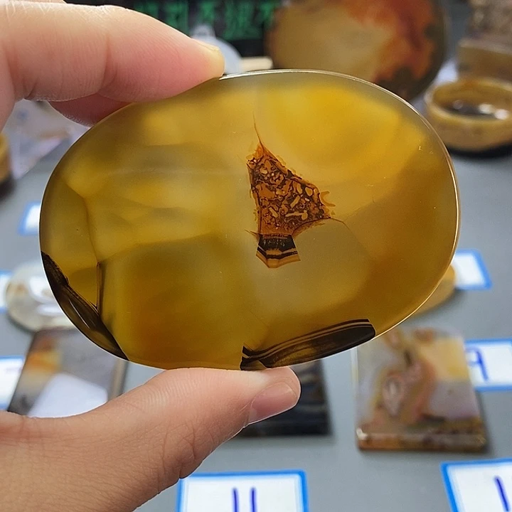玛瑙/玉髓未镶嵌珠宝半成品68
