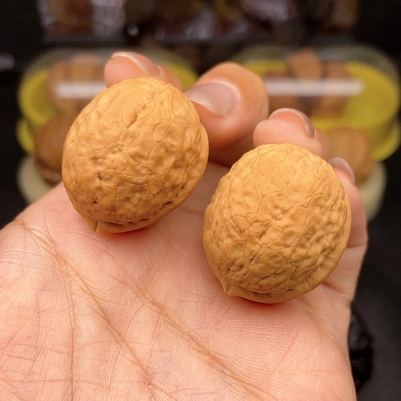 【闪购商品】文玩核桃把件29尺鸽子蛋