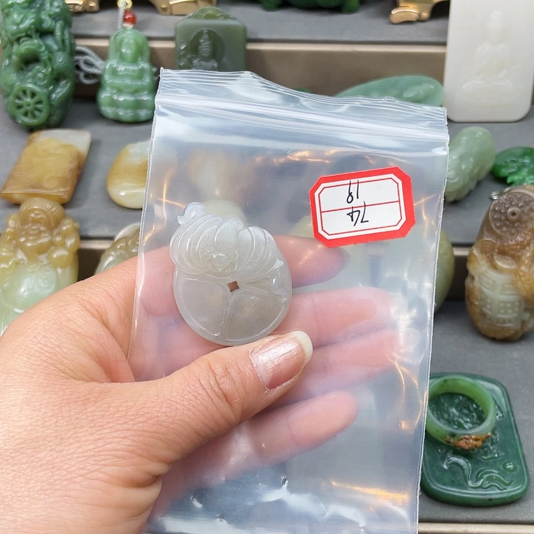 未镶嵌和田玉挂件