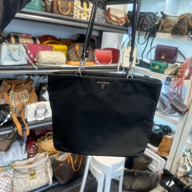 95新 Prada/普拉达 普拉达降落伞单肩包/聪聪