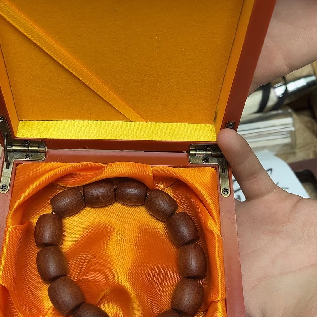 大叶紫檀（黑酸枝木类）