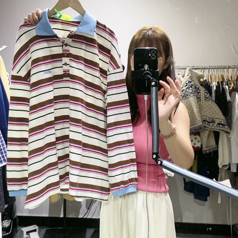 【闪购商品】蓝色领子