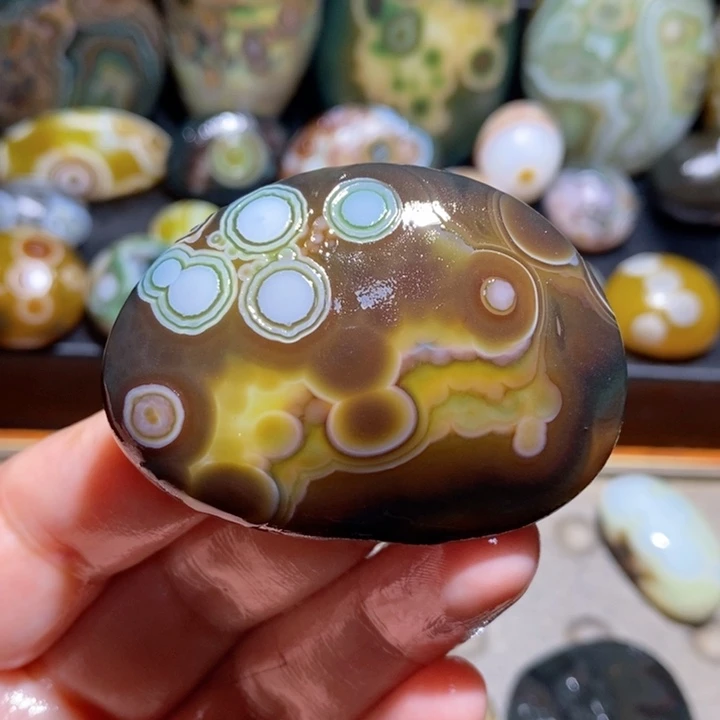 未镶嵌玛瑙/玉髓珠宝半成品78