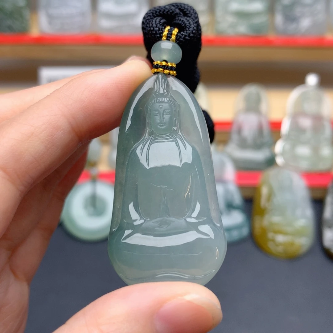 翡翠未镶嵌颈饰素衣