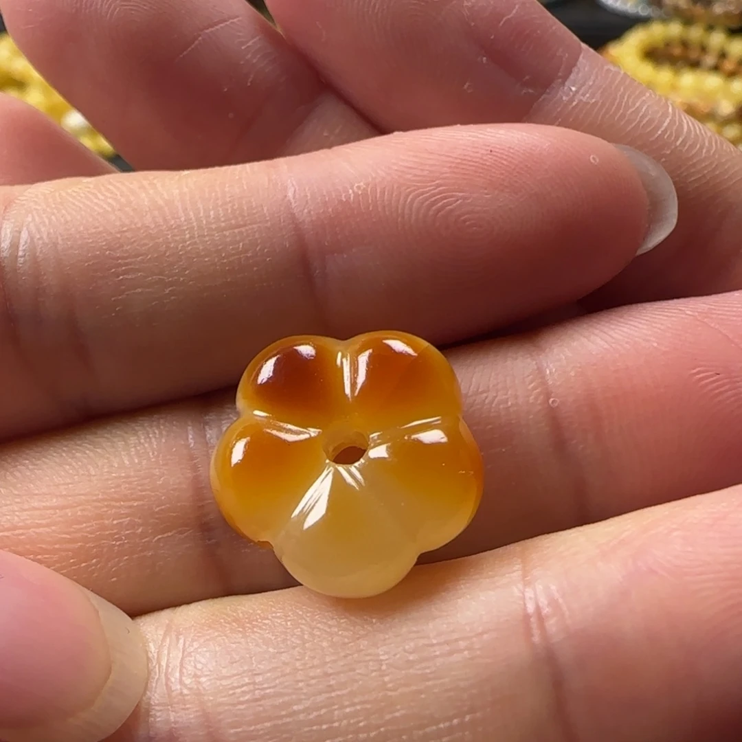 蜜蜡未镶嵌颈饰蜜蜡俏色花花吊坠微瑕漏