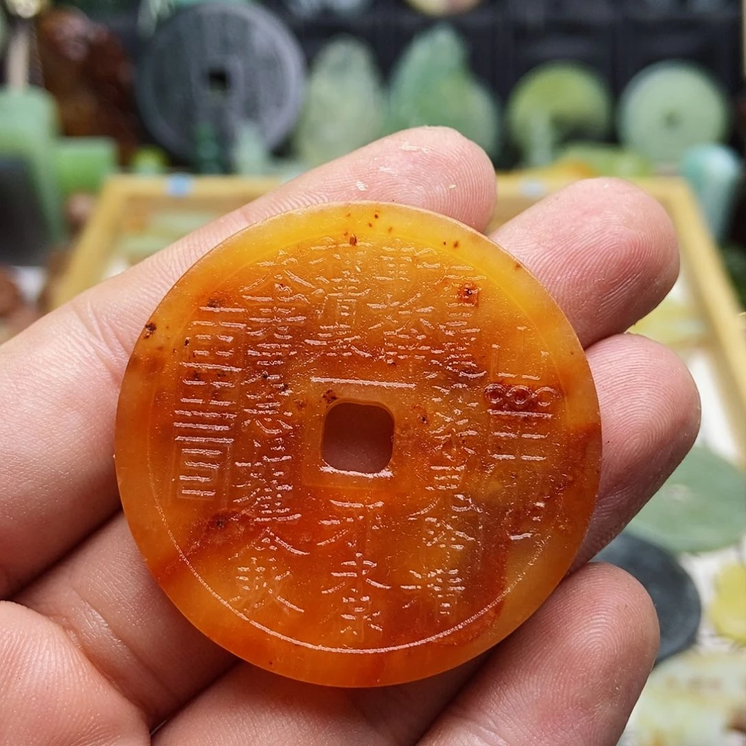 蛇纹石玉挂件未镶嵌