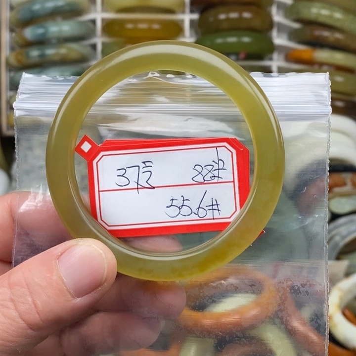 未镶嵌蛇纹石玉手链