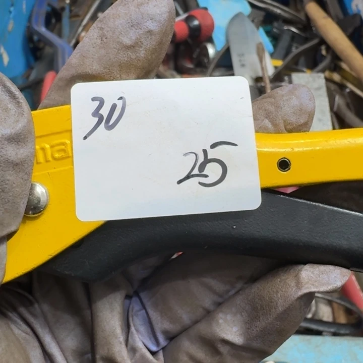 慢***悠家用五金工具管剪30
