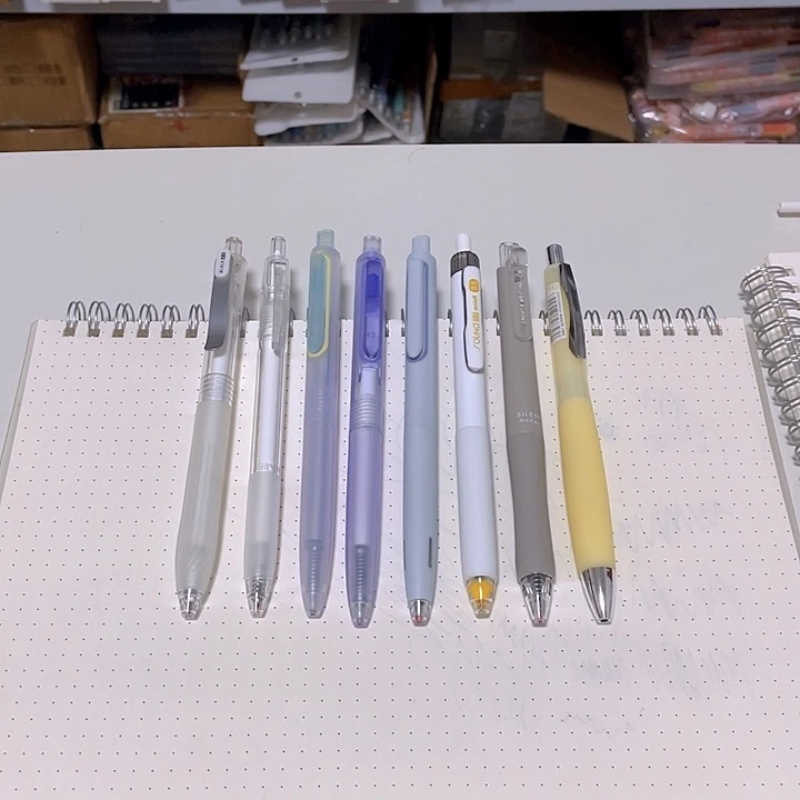 多品牌静音黑笔组合8支
