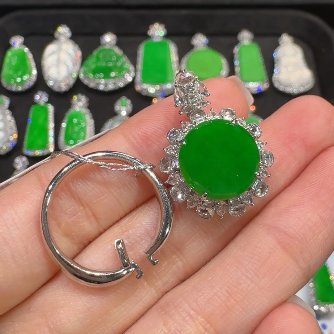 翡翠18K金镶嵌戒指收到货48小时鉴赏期