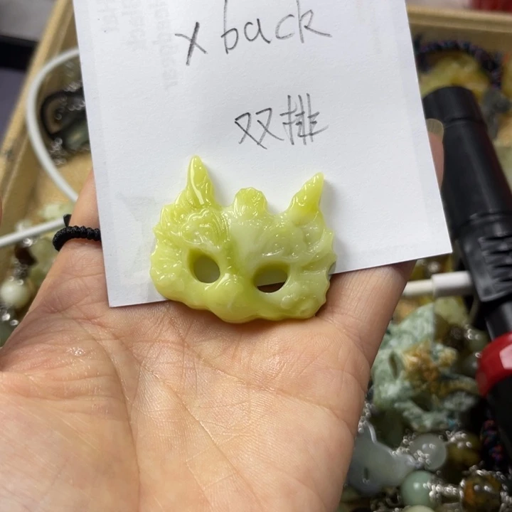 x***k蛇纹石玉合金颈饰