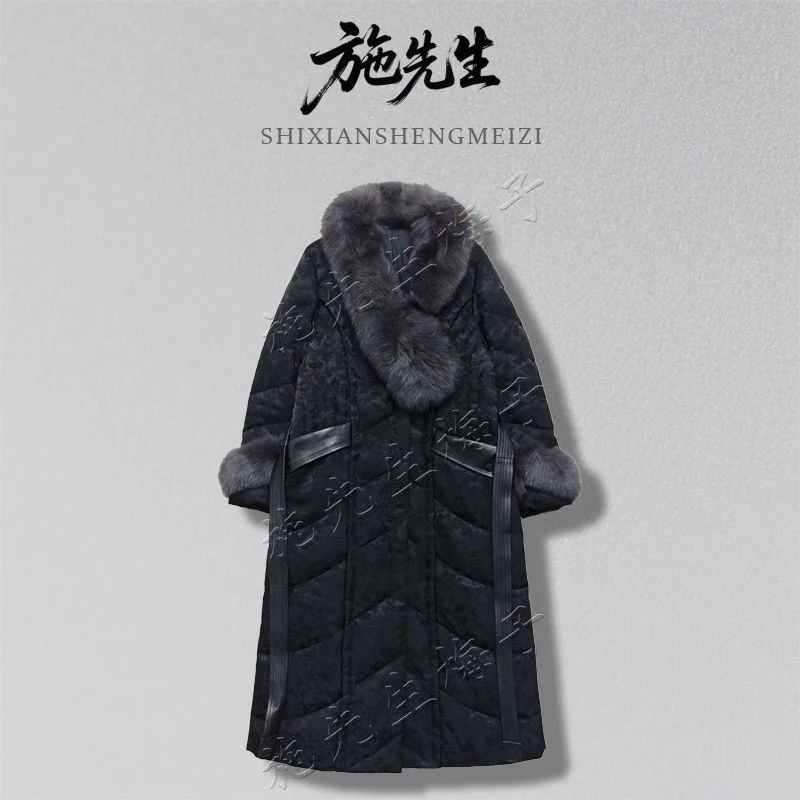 S冬季轻奢女装常规款时尚百搭狐狸毛配饰系带新款羽绒服7586-1