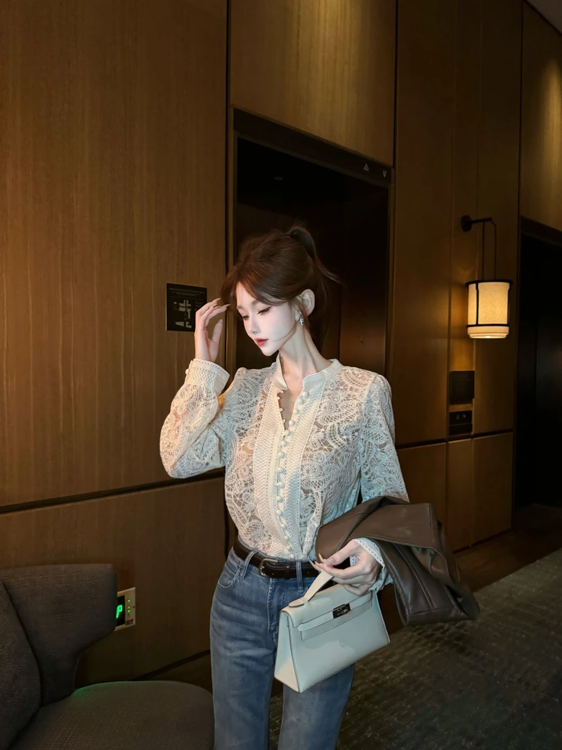 【清韵浮白】白色镂空长袖开衫修身气质蕾丝衫女