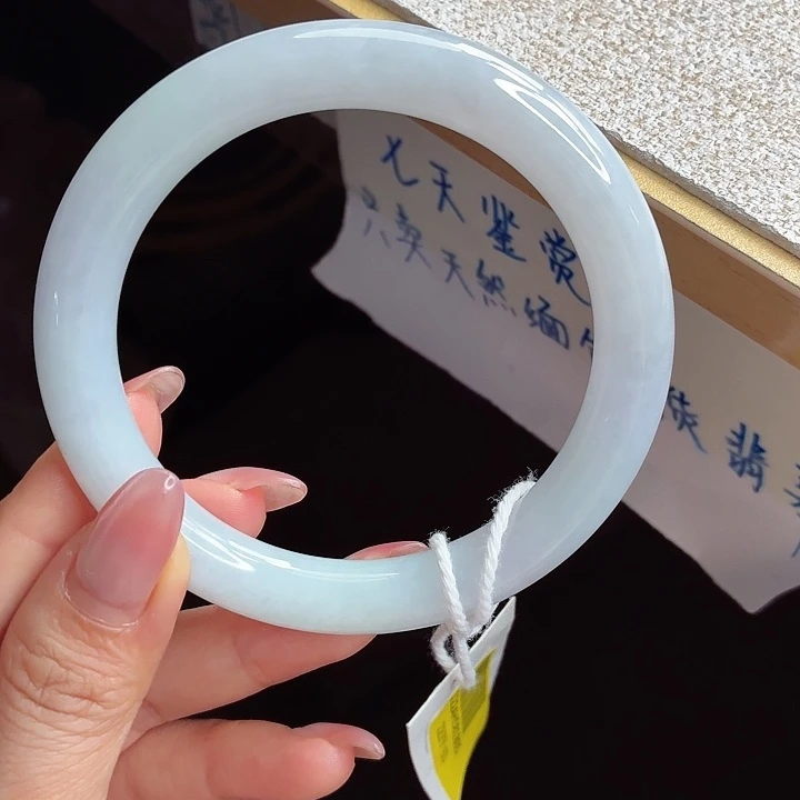 翡翠未镶嵌手镯手镯