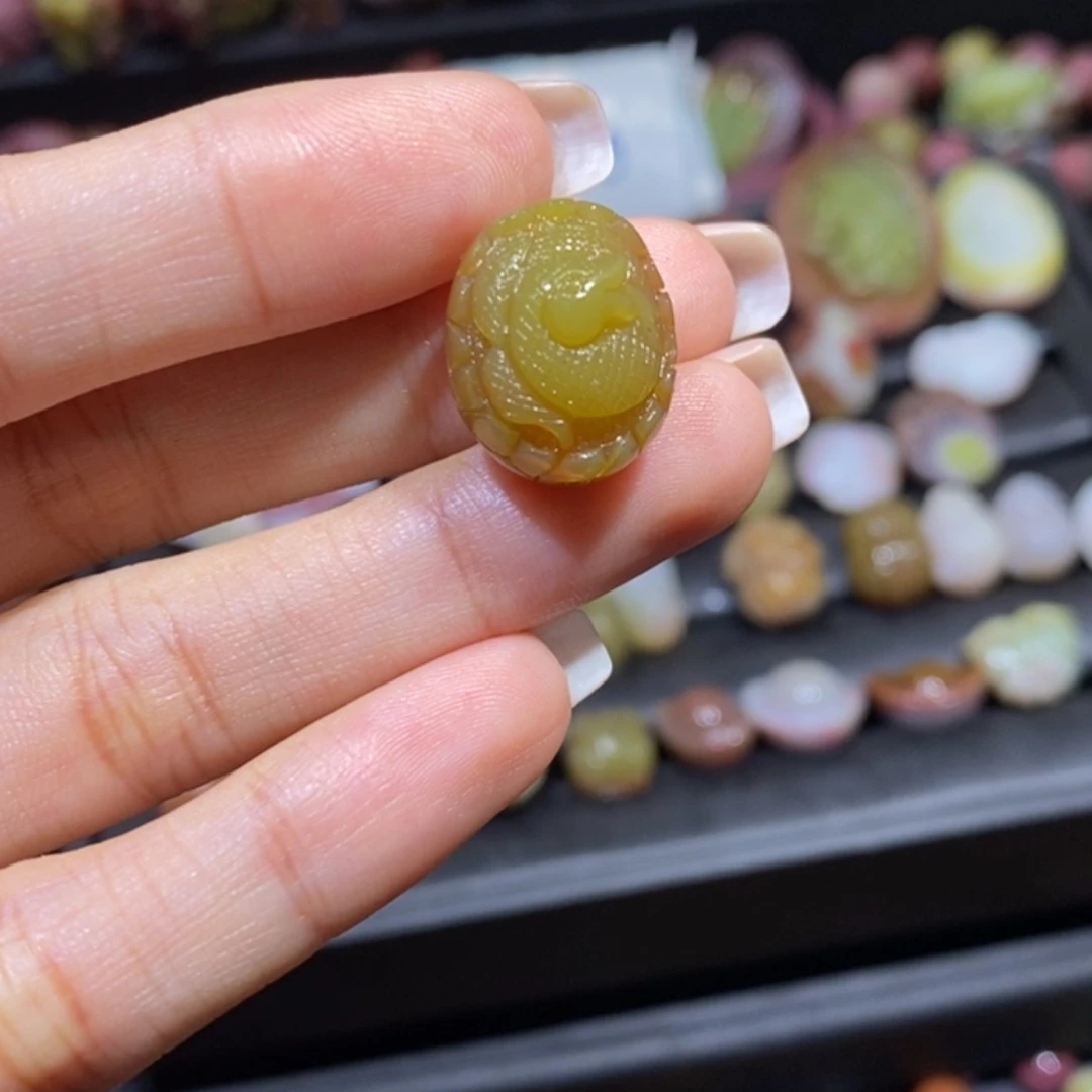 【闪购商品】未镶嵌手链玛瑙/玉髓盐源玛瑙。蛇