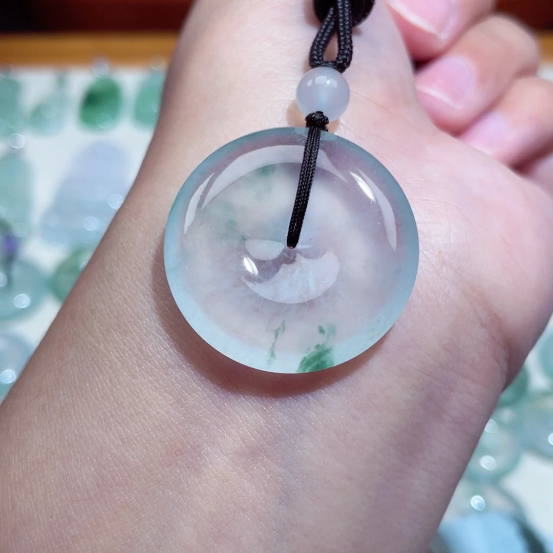 翡翠未镶嵌颈饰扣子