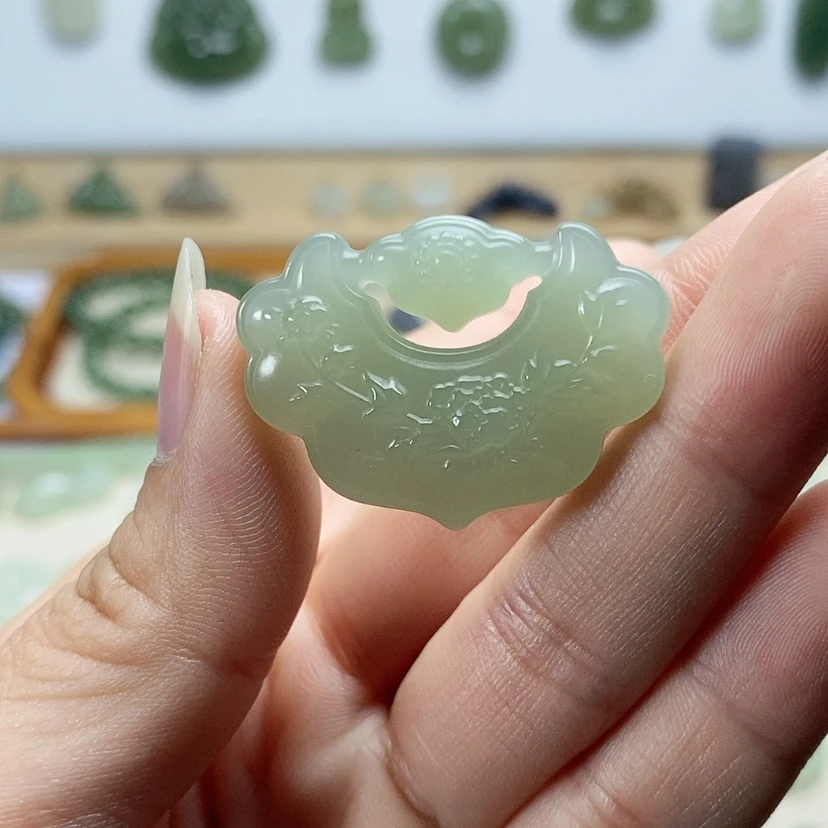 【闪购商品】颈饰未镶嵌和田玉