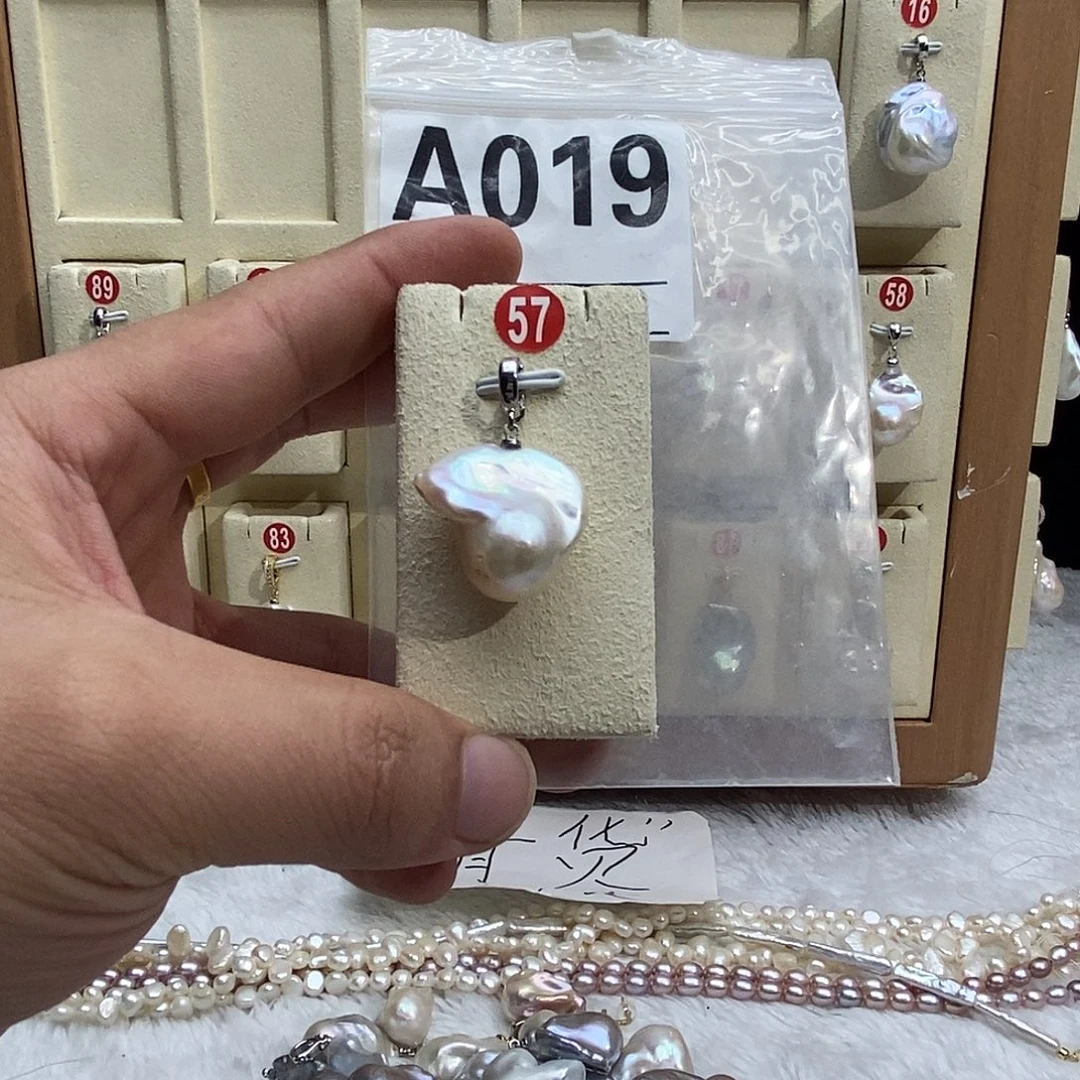 淡水珍珠银S925镶嵌颈饰