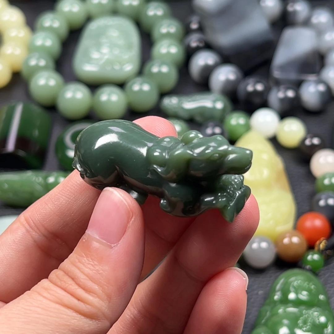 和田玉吊坠(不含链)未镶嵌