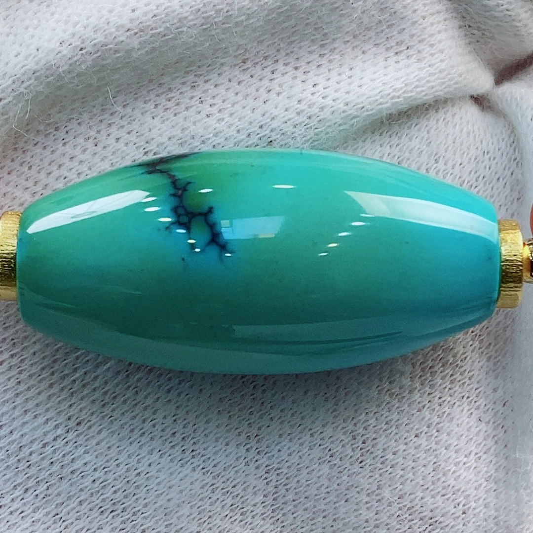 胜***宝绿松石未镶嵌珠宝奇石