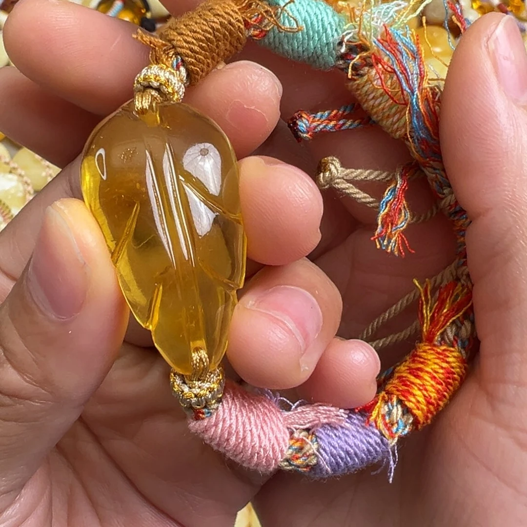 琥珀未镶嵌裸石琥珀