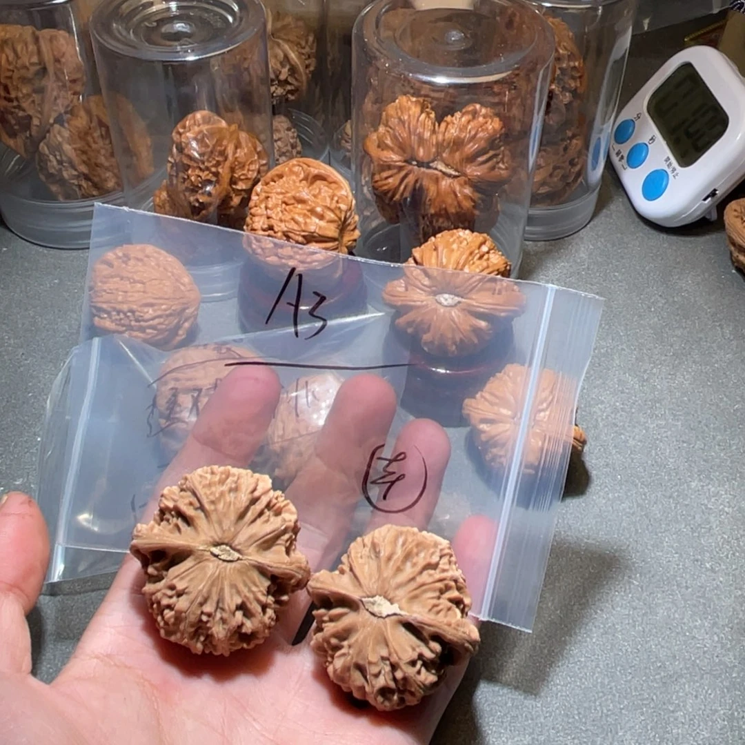 文玩核桃吊坠宫灯