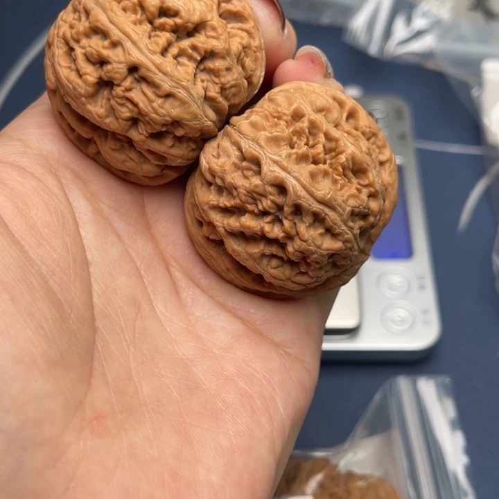 文玩核桃把件粗筋41