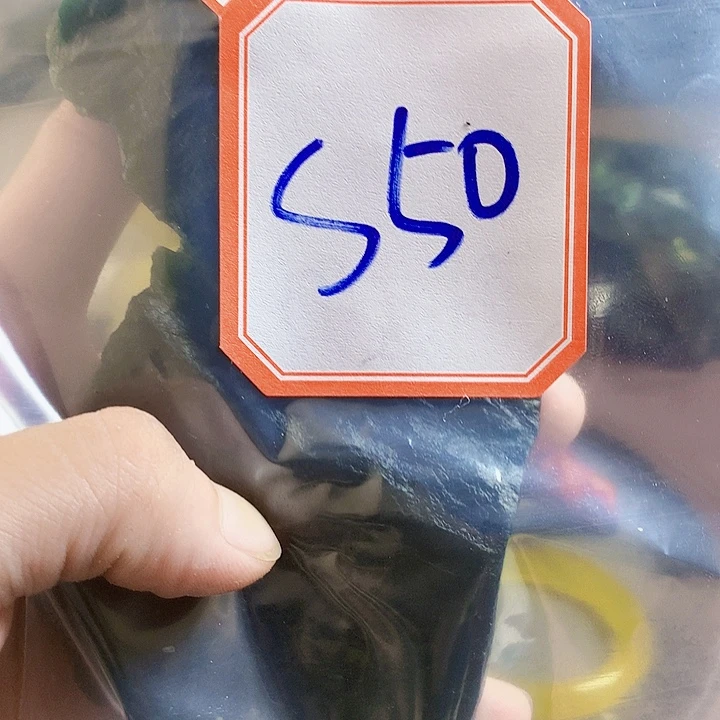 乾***5蛇纹石玉未镶嵌岫玉原石