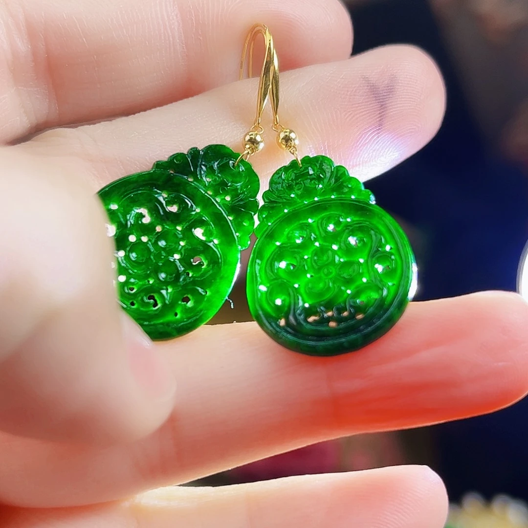 翡翠颈饰18K金镶嵌耳饰多样性发一