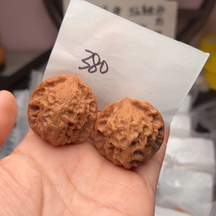 核桃3637尺寸玉玲珑磕尖