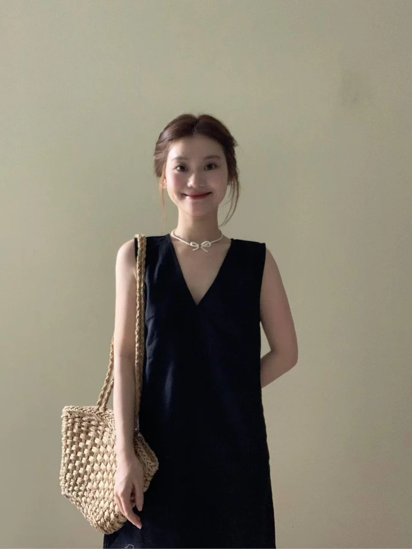 2025春夏新款简约无袖背心连衣裙女宽松显瘦A字裙减龄小个子短裙