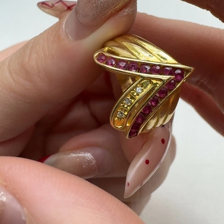 红宝石戒指未镶嵌