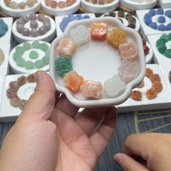 石英质玉（非洲翠）合金手串