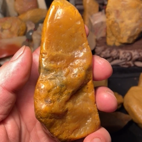 昌化石R****平昌化田黄石