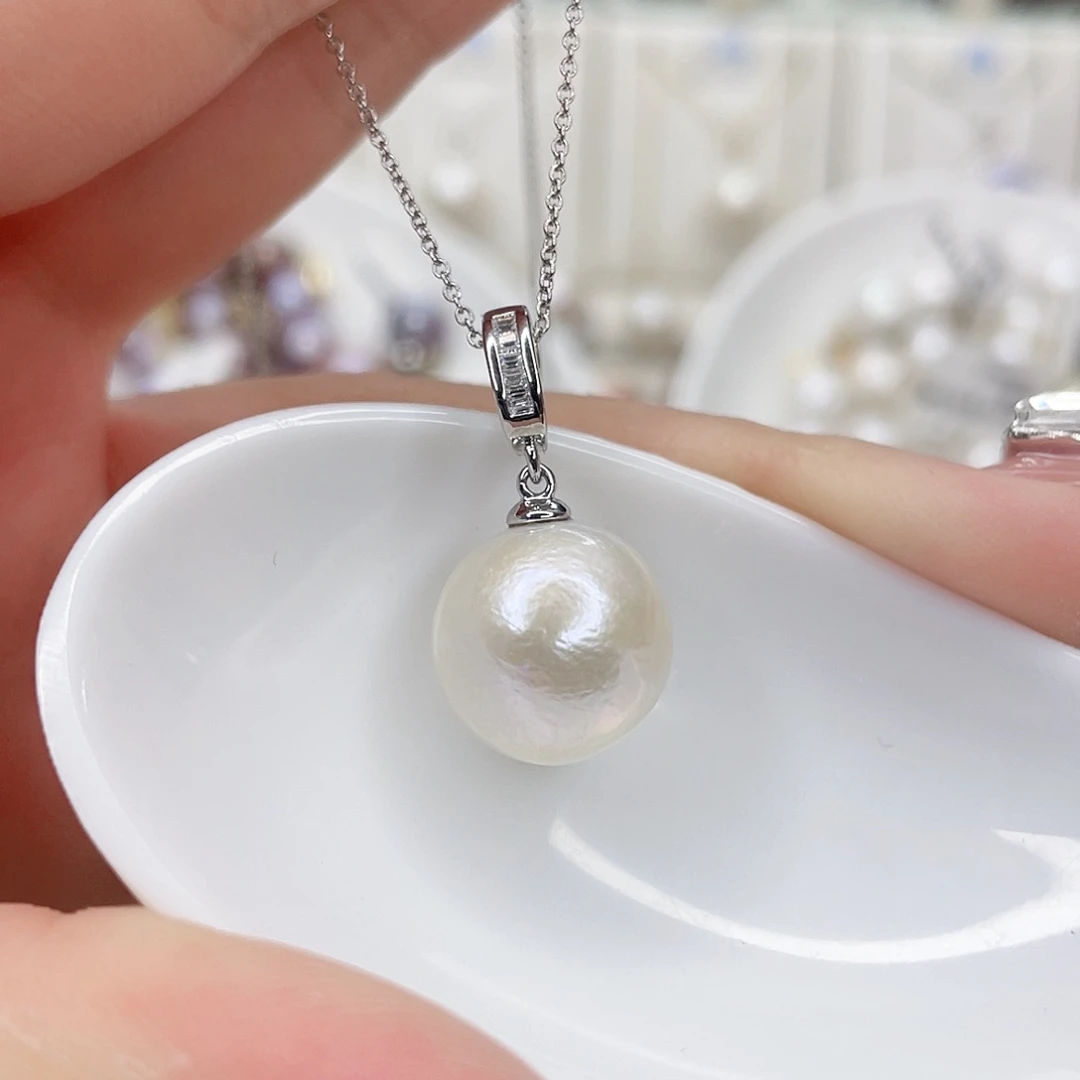 淡水珍珠吊坠(赠链)未镶嵌