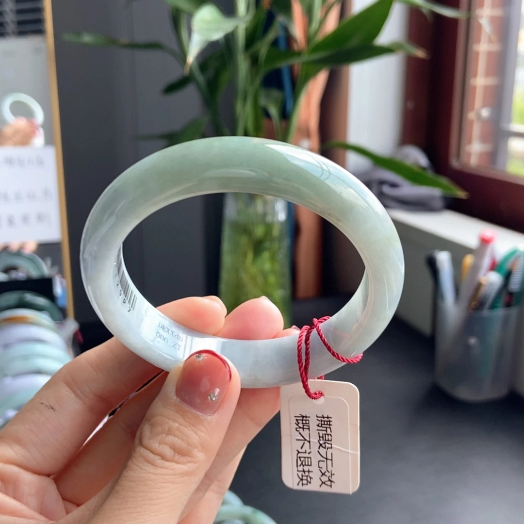 未镶嵌手镯翡翠56.3