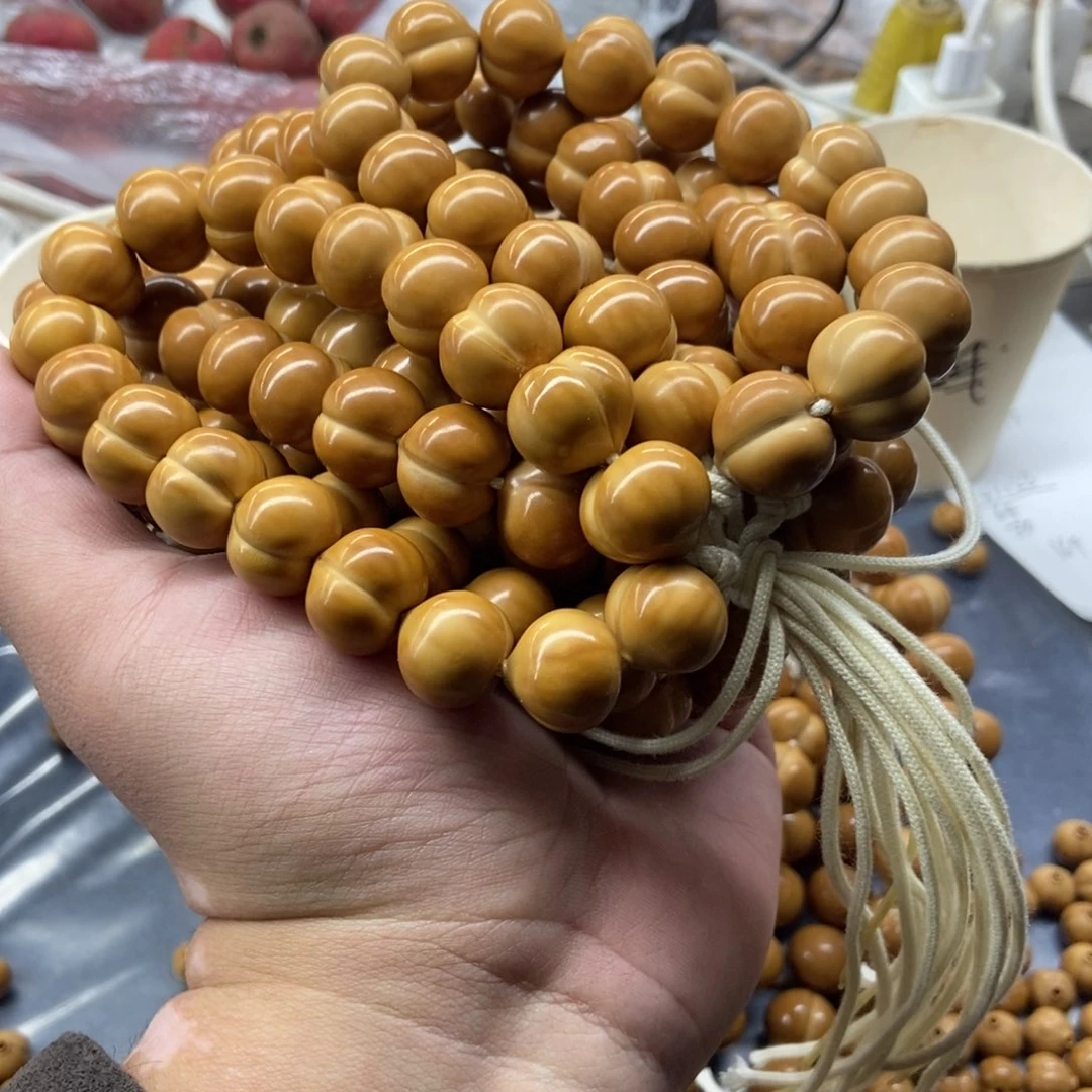 吊坠猴头核桃柯基屁桃