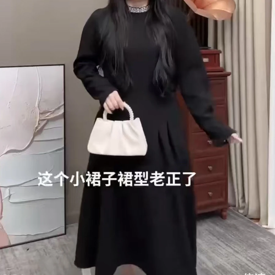 1771-2024年冬季新款气质时尚简约显瘦百搭连衣裙